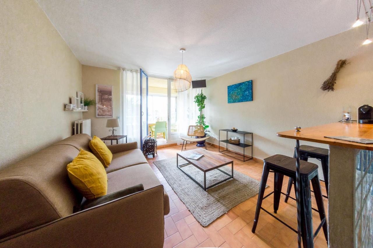 Retromirabeau "Cote Mer" - 29M2 - Lumineux - Terrasse Loggia - Vue Marina - Parking Securise - 2 A 3 Pers - Emplacement Top - Cheques Vacances Connect 그륏상 외부 사진